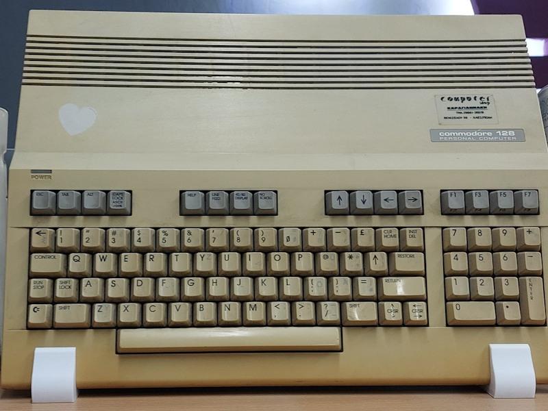 Commodore 128